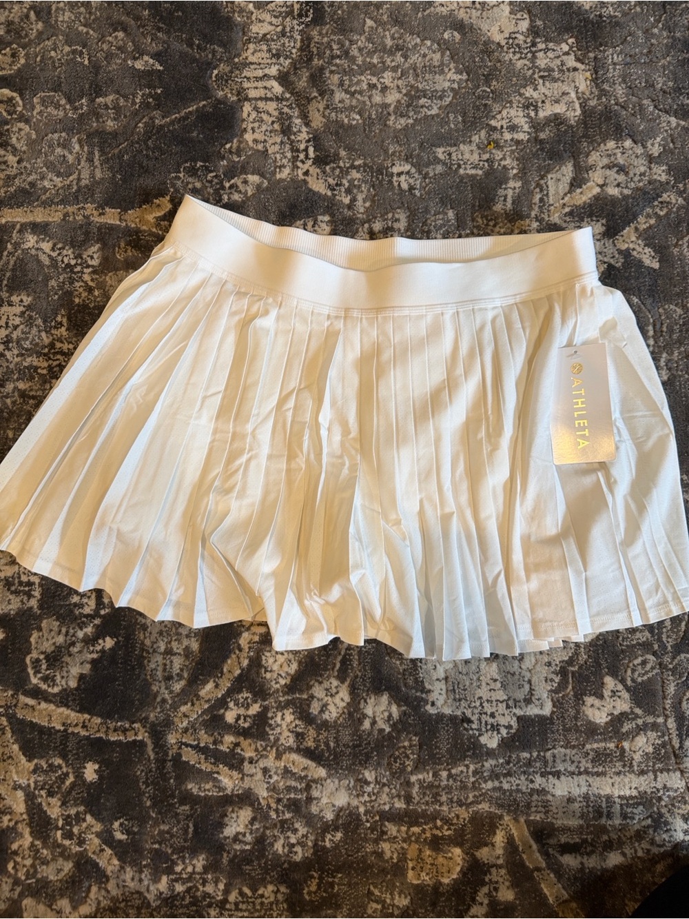 Athleta White  Match Point Pleated Lasercut  Skort size XL NWT *flaw*